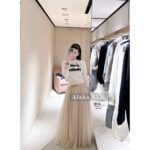 LOUIS VUITTON Haute SensationMust Buy White Rich Beauty   2024 autumn and winter new high proportion cashmere mohair long hair blended letter logo knitted short sleeved Tshirt sweater for women. - Image 19