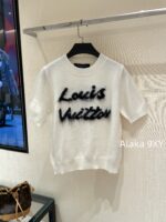 LOUIS VUITTON Haute SensationMust Buy White Rich Beauty   2024 autumn and winter new high proportion cashmere mohair long hair blended letter logo knitted short sleeved Tshirt sweater for women. - Image 22