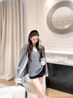 Miumiu Zhang Yuanying Same Style  High Grade Grey Series24 Autumn/Winter New Collection Vneck Color blocked Wool Knitted Coat for Women/Hooded Sweater for Women - Image 5