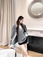 Miumiu Zhang Yuanying Same Style  High Grade Grey Series24 Autumn/Winter New Collection Vneck Color blocked Wool Knitted Coat for Women/Hooded Sweater for Women - Image 6