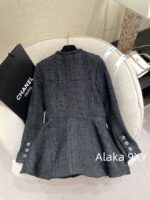 CHANEL haute couture workshop series   Autumn and winter new French medium length coat dress for women, with a large Aline swing and high waist, showing a slimming and highend feeling. Thick floral top with 100 imported silk lining - Image 3