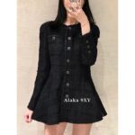 CHANEL haute couture workshop series   Autumn and winter new French medium length coat dress for women, with a large Aline swing and high waist, showing a slimming and highend feeling. Thick floral top with 100 imported silk lining - Image 10