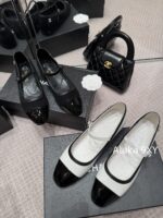 CHANEL  24A Autumn/Winter New Collection ShowDiamond Logo Color blocked Mary Jane Single Shoes for Women. - Image 3