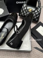 CHANEL  24A Autumn/Winter New Collection ShowDiamond Logo Color blocked Mary Jane Single Shoes for Women. - Image 8