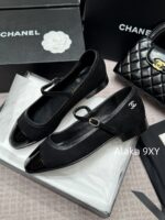 CHANEL  24A Autumn/Winter New Collection ShowDiamond Logo Color blocked Mary Jane Single Shoes for Women. - Image 11