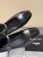 CHANEL  24A Autumn/Winter New Collection ShowDiamond Logo Color blocked Mary Jane Single Shoes for Women. - Image 30