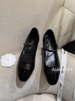 CHANEL  24A Autumn/Winter New Collection ShowDiamond Logo Color blocked Mary Jane Single Shoes for Women. - Image 33
