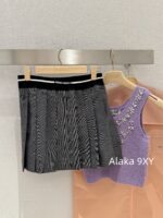 MIUMIU autumn and winter versatile matching2024SS new college style gray elastic letter logo pleated skirt for women/short skirt for women