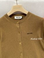 miumiu  New color scheme for autumn and winter 24Classic letter logo, retro age reducing college style outfit, 100 cashmere fabric, knitted cardigan, long sleeved - Image 4