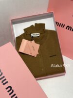 miumiu  New color scheme for autumn and winter 24Classic letter logo, retro age reducing college style outfit, 100 cashmere fabric, knitted cardigan, long sleeved - Image 9