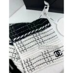 CHANEL  24k Autumn/Winter New Collection/Imported Coarse Felt Weaving  Classic logo of cashmere fabric, cold hat, knitted hat, cashmere scarf   scarf