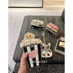 CHANEL's new model is extremely difficult to buy, same as Jennie's  24 Collector Series Heavy duty Pearl Box Resin Chain  Package/Banquet Package. Gift box packaging - Image 14