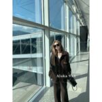 LOUIS VUITTON  Classic Clover Alphabet Logo Gold Thread Embroidered Pocket2024 Autumn/Winter New Melad Color Collar Shirt Pocket Coat for Women - Image 5