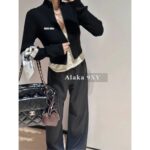 MIUMIU's "Visual Quick Weight Loss of Ten Pounds" Paper Man 24ss Early Autumn New Collection  Wool Jacquard Logo Zipper Wool Knitted Long Sleeve - Image 10