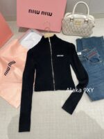 MIUMIU's "Visual Quick Weight Loss of Ten Pounds" Paper Man 24ss Early Autumn New Collection  Wool Jacquard Logo Zipper Wool Knitted Long Sleeve - Image 22