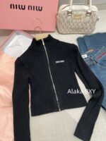 MIUMIU's "Visual Quick Weight Loss of Ten Pounds" Paper Man 24ss Early Autumn New Collection  Wool Jacquard Logo Zipper Wool Knitted Long Sleeve - Image 23
