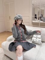 THOM BROWNE girl  Must earn24ss simple color matching Fried Dough Twists crocheted wool knitted cardigan coat for women. Available in two colors, super cute - Image 3