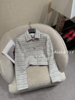 VALENTINO High Edition_  New wool colored blue bead coarse tweed jacket for autumn and winter 24, waist cinching short style, youthful and youthful style - Image 6
