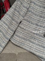 VALENTINO High Edition_  New wool colored blue bead coarse tweed jacket for autumn and winter 24, waist cinching short style, youthful and youthful style - Image 12