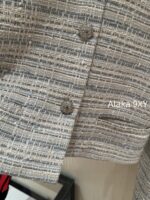 VALENTINO High Edition_  New wool colored blue bead coarse tweed jacket for autumn and winter 24, waist cinching short style, youthful and youthful style - Image 16