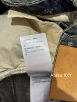 LOUIS VUITTON  The versatile and versatile pants are here24k autumn and winter new series laser electric painting logo high waist slimming wide leg pants for women. Pear shaped figure is a musthave for fashion - Image 3