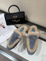 Hermes  A musthave for autumn and winter2024 new imported Australian 100 lamb wool Kelly button suede slippers for women. Italian genuine leather outsole - Image 14