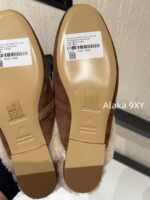 Hermes  A musthave for autumn and winter2024 new imported Australian 100 lamb wool Kelly button suede slippers for women. Italian genuine leather outsole - Image 25