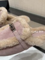 Hermes  A musthave for autumn and winter2024 new imported Australian 100 lamb wool Kelly button suede slippers for women. Italian genuine leather outsole - Image 32