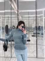 Yves Saint Laurent Y  2024 Autumn/Winter New Collection  Metal Logo Letter Hooded High Collar Wool Base Sweater for Women. Available in three colors - Image 10