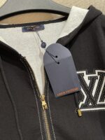 LOUIS VUITTON High Quality  2024ss Early Autumn New Collection Classic Letter Printed Logo Hoodie Design Zipper Jacket Hoodie. - Image 6
