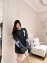 LOUIS VUITTON  2024 Autumn/Winter New Collection _ Classic Jacquard Letter Logo High Grade Grey Series 100 Sheepskin Fabric Hooded Sweater. Same gender design - Image 11