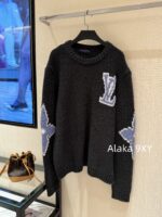 LOUIS VUITTON  2024 Autumn/Winter New Collection _ Classic Jacquard Letter Logo High Grade Grey Series 100 Sheepskin Fabric Hooded Sweater. Same gender design - Image 18