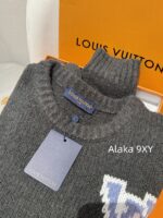 LOUIS VUITTON  2024 Autumn/Winter New Collection _ Classic Jacquard Letter Logo High Grade Grey Series 100 Sheepskin Fabric Hooded Sweater. Same gender design - Image 23