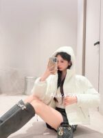 DIOR D  2024 Autumn/Winter New Collection/Hooded Diamond Grid Embroidered Little Bee Logo Short White Cotton Jacket for Women. - Image 7