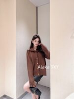Bottega Veneta BV  2024 Autumn/Winter New Series Heavy Industry Imported Wool Material Stacked Wear Fake Two piece Design Metal Buckle Collar Knitted Cardigan Coat for Women. - Image 3
