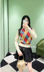Prada  24FW Early Autumn New CollectionColorful diamond grid pattern color blocked lapel inverted triangle  Badge Logo College Style Cashmere Knitted Sweater for Women - Image 9