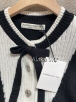 CELINE's "Elegant Lady's Niche Design" 24 French Sweet Age Reducing Collar with Bow Decoration for Slimming and Slimming, Diamond Buckle Knitted Cardigan - Image 5