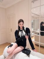CELINE's "Elegant Lady's Niche Design" 24 French Sweet Age Reducing Collar with Bow Decoration for Slimming and Slimming, Diamond Buckle Knitted Cardigan - Image 15
