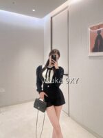 CELINE's "Elegant Lady's Niche Design" 24 French Sweet Age Reducing Collar with Bow Decoration for Slimming and Slimming, Diamond Buckle Knitted Cardigan - Image 17