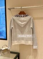 Hermes  24ss Autumn/Winter New CollectionGreat Value  Double sided pig nose jacquard logo lapel hooded zipper cashmere knitted jacket for women. - Image 11