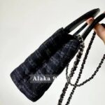 Chanel  The new 24V denim plaid Kelly handle chain bag is here   Vintage and versatile original chuang hardware heavyduty washed denim