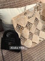 Chanel  The new 24V denim plaid Kelly handle chain bag is here   Vintage and versatile original chuang hardware heavyduty washed denim - Image 16