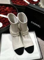 Chanel  2024a Autumn/Winter New Collection  Pearl Chain Water Diamond Pendant Design for Women with Thick Heels and Short Boots. Gift box packaging - Image 9