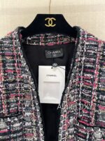 Chanel 24k Haute Couture Handmade Collection/Rainbow Jacquard Coarse Knitted Vneck Coat for Women. 100 silk camellia lining - Image 4