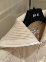 DIOR 24 Autumn/Winter New Collection Australian Plush Towel Ring Wool  Head jacquard zipper design, lapel design, diamond grid knitted sweater for women - Image 6