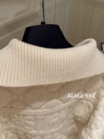DIOR 24 Autumn/Winter New Collection Australian Plush Towel Ring Wool  Head jacquard zipper design, lapel design, diamond grid knitted sweater for women - Image 8