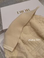 DIOR 24 Autumn/Winter New Collection Australian Plush Towel Ring Wool  Head jacquard zipper design, lapel design, diamond grid knitted sweater for women - Image 15