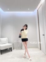 DIOR 24 Autumn/Winter New Collection Australian Plush Towel Ring Wool  Head jacquard zipper design, lapel design, diamond grid knitted sweater for women - Image 23