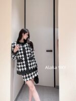 Yves Saint Laurent   2024 Autumn/Winter New Collection Y  Round neck patchwork elegant classic houndstooth woolen coarse floral coat for women loose short top - Image 6
