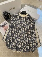 DIOR Jielun same gift box packaging   High Quality  2024 Autumn/Winter New Collection: Heavy duty Jacquard Letter Logo Design with Zipper Cuffs, Wool Hooded Sweater, Loose fit, Unisex - Image 12
